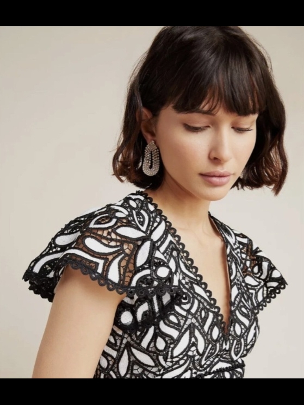 Monique Lhuillier Black and White Lace-Effect V-Neck Maxi Dress - Picture 3 of 7